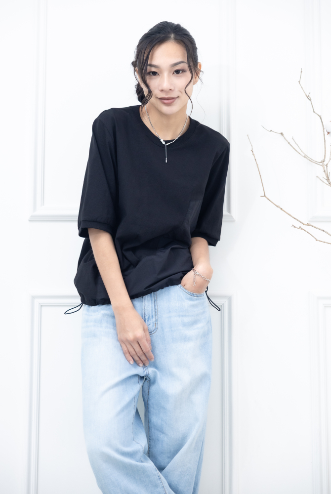 반팔 抽繩風衣材質上衣 / 黑色