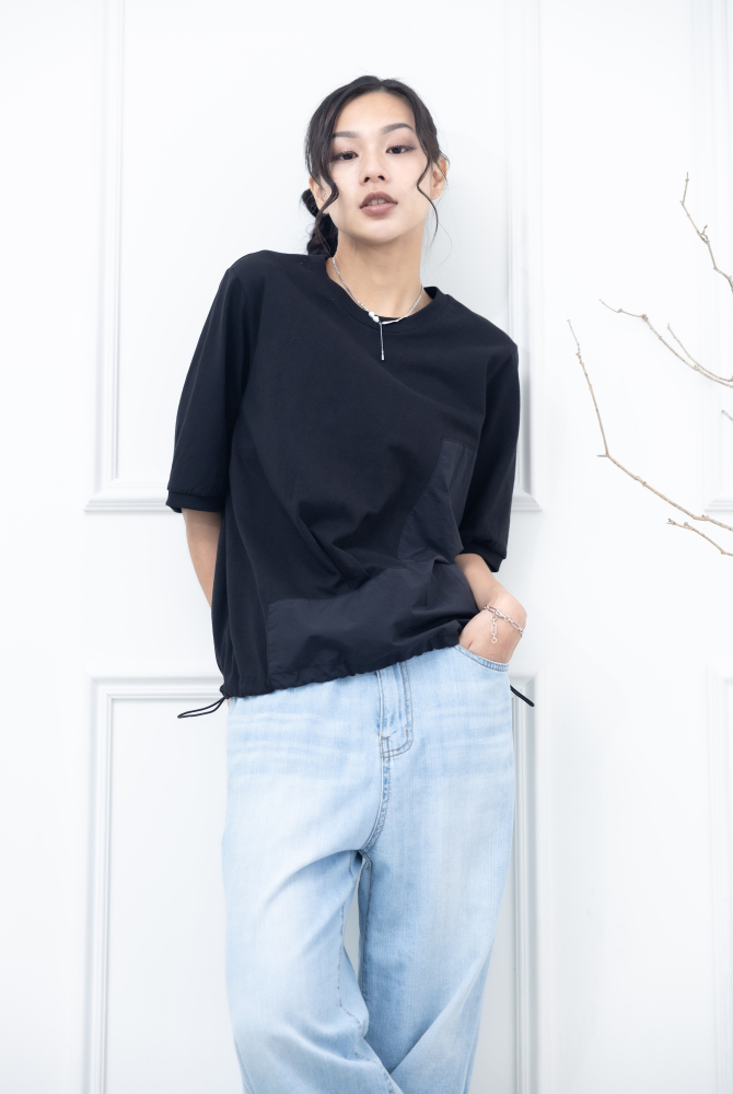 반팔 抽繩風衣材質上衣 / 黑色