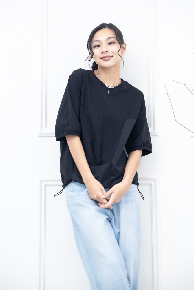 반팔 抽繩風衣材質上衣 / 黑色