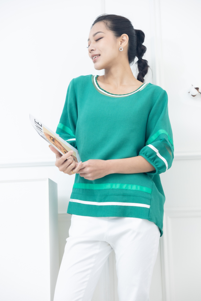 반팔 袖子網狀白色線條前短後長上衣 / 綠色