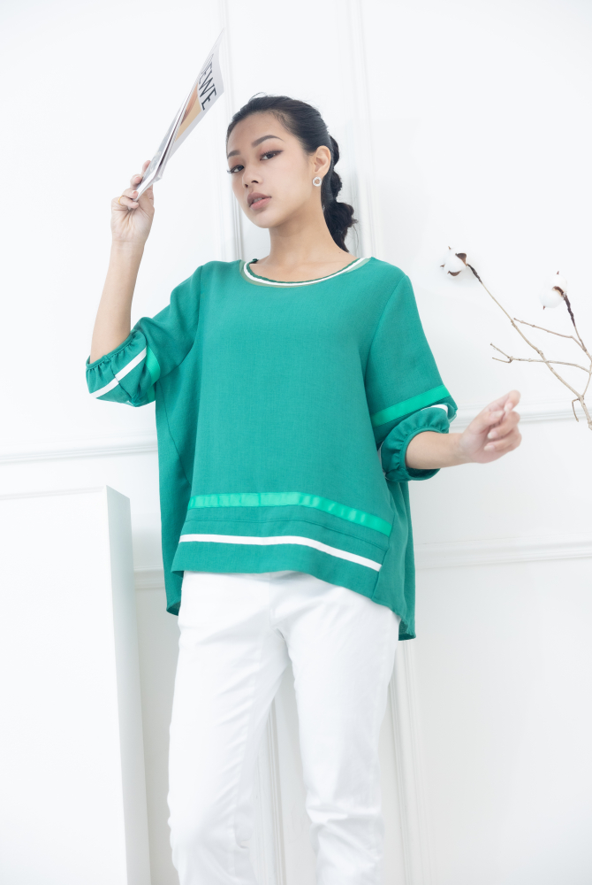 반팔 袖子網狀白色線條前短後長上衣 / 綠色