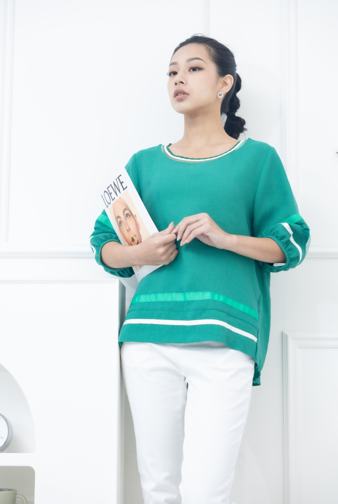 반팔 袖子網狀白色線條前短後長上衣 / 綠色