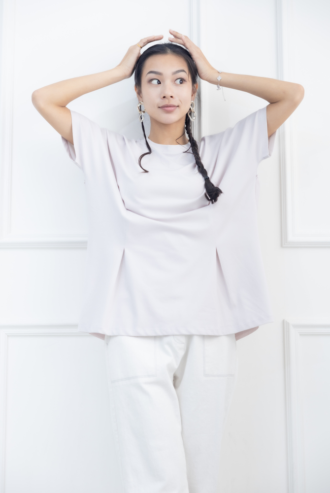 반팔 前面腰處打摺素面上衣 / 淺灰色