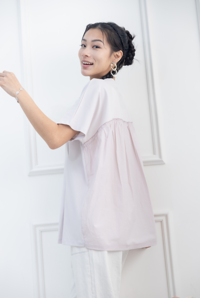 반팔 前面腰處打摺素面上衣 / 淺灰色