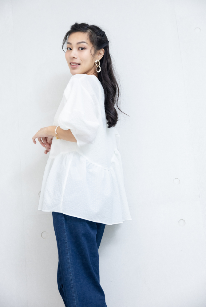 반팔 半透傘狀短袖上衣 / 白色