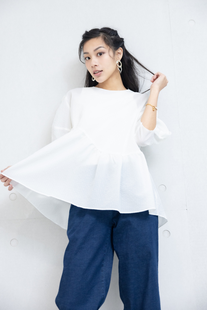 반팔 半透傘狀短袖上衣 / 白色
