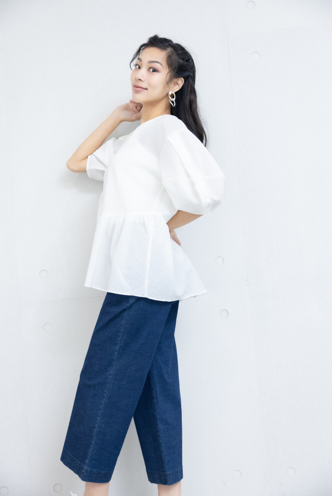 반팔 半透傘狀短袖上衣 / 白色