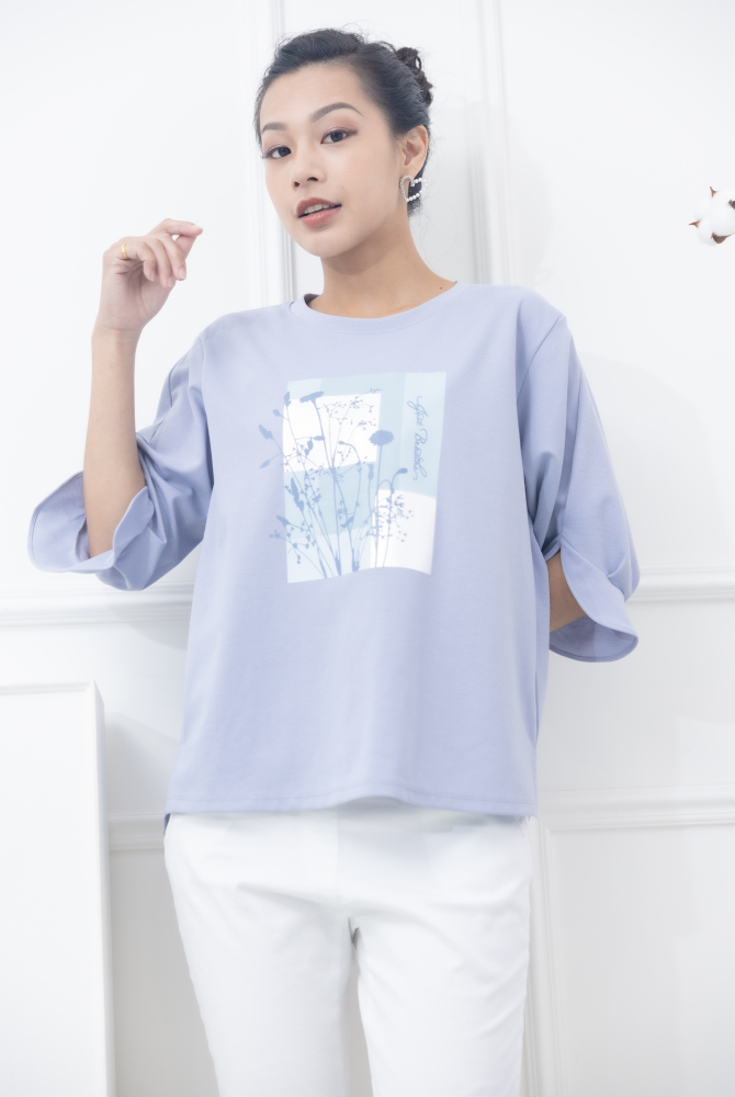 반팔 胸前枝葉方塊圖袖口特殊開衩上衣 / 藍色