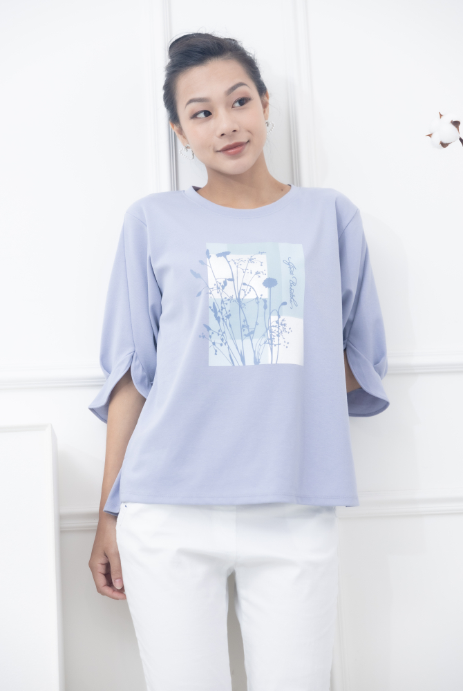 반팔 胸前枝葉方塊圖袖口特殊開衩上衣 / 藍色