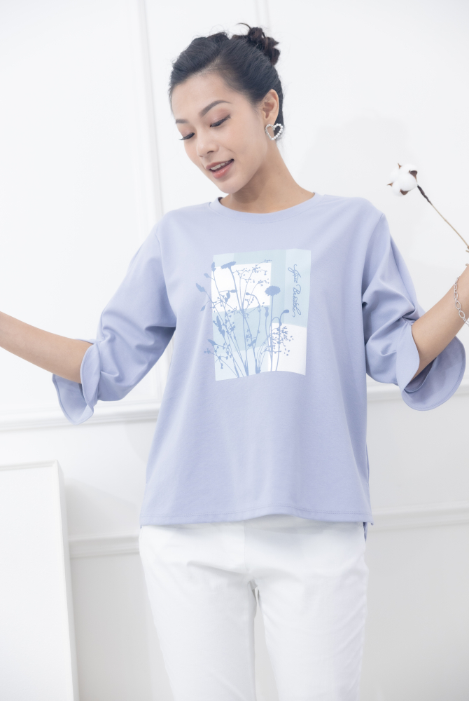 반팔 胸前枝葉方塊圖袖口特殊開衩上衣 / 藍色