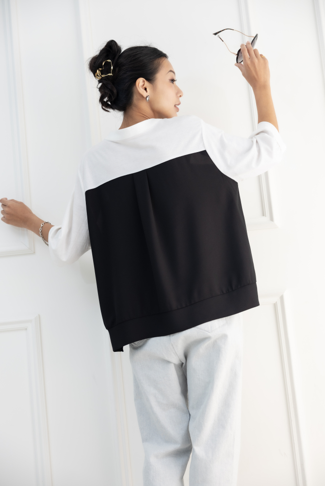 반팔 拼接白色異材質短袖上衣 / 黑色