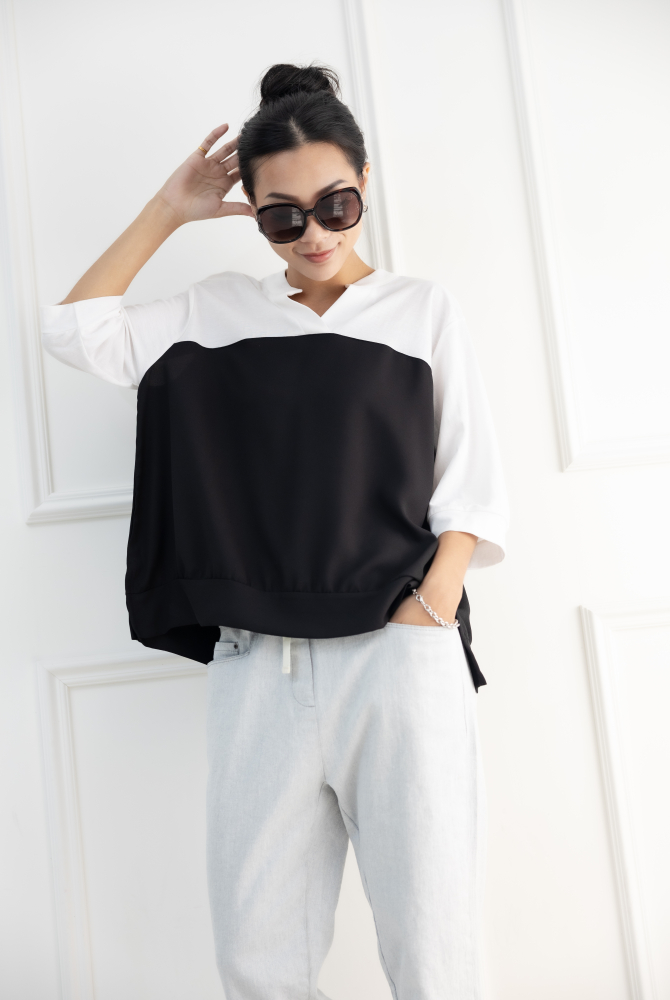 반팔 拼接白色異材質短袖上衣 / 黑色