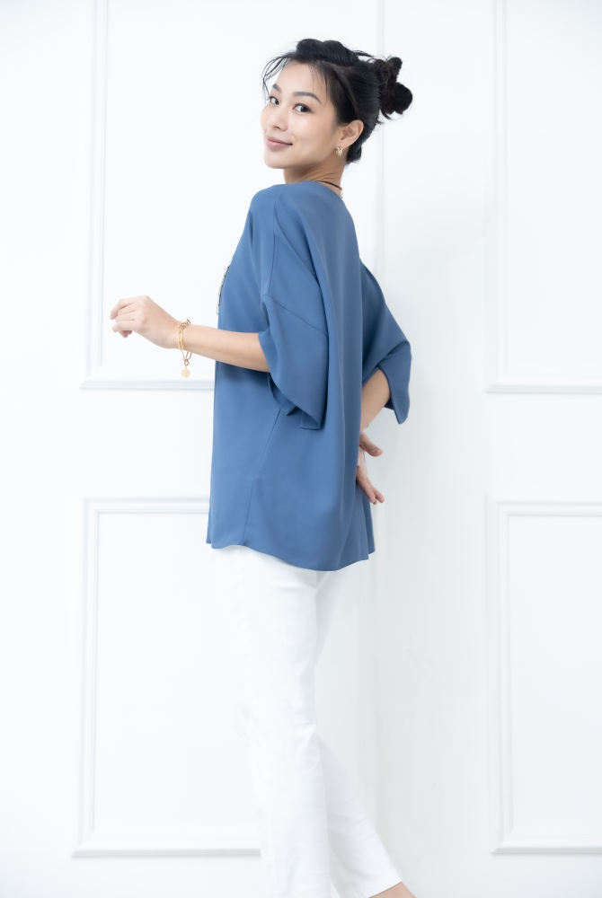 반팔 袖子開衩素色雪紡上衣 / 藍色