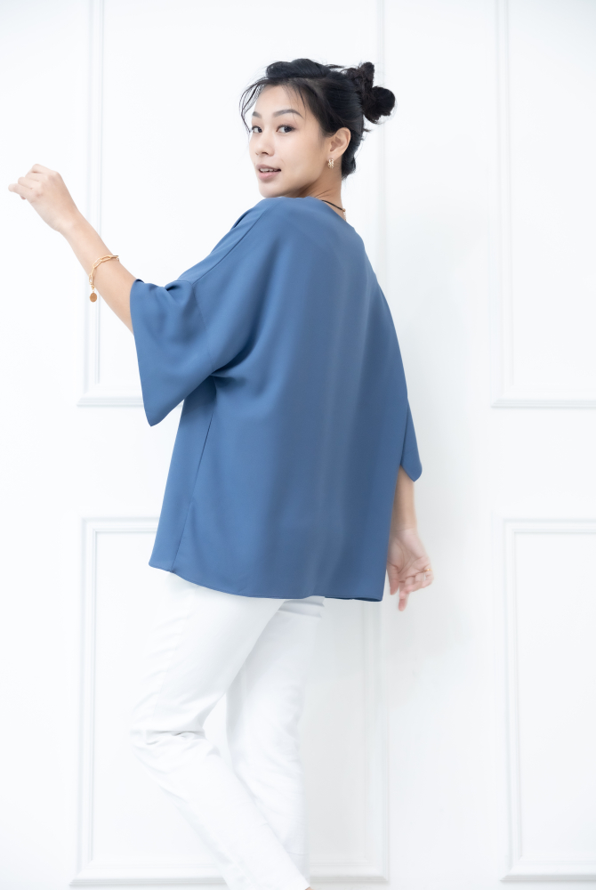 반팔 袖子開衩素色雪紡上衣 / 藍色
