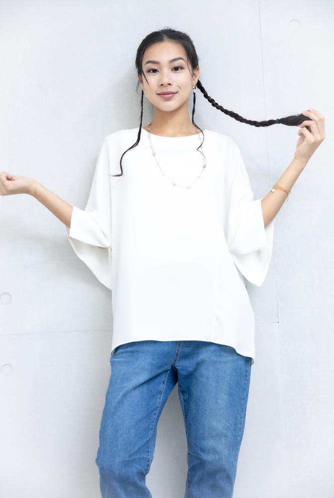 반팔 袖子開衩素色雪紡上衣 / 白色