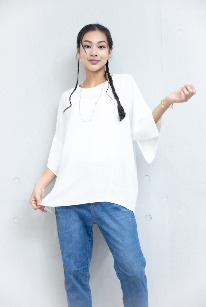 반팔 袖子開衩素色雪紡上衣 / 白色