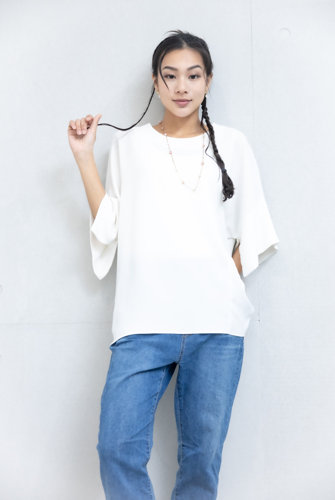 반팔 袖子開衩素色雪紡上衣 / 白色