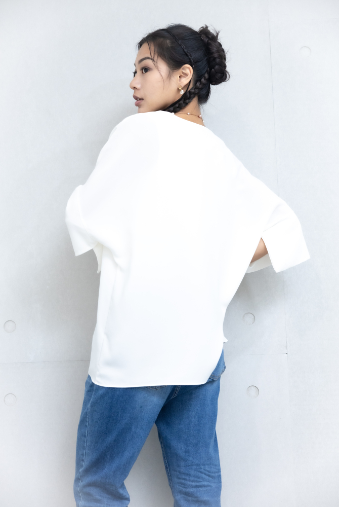 반팔 袖子開衩素色雪紡上衣 / 白色
