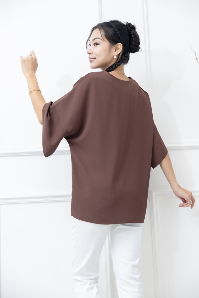 반팔 袖子開衩素色雪紡上衣 / 咖啡色