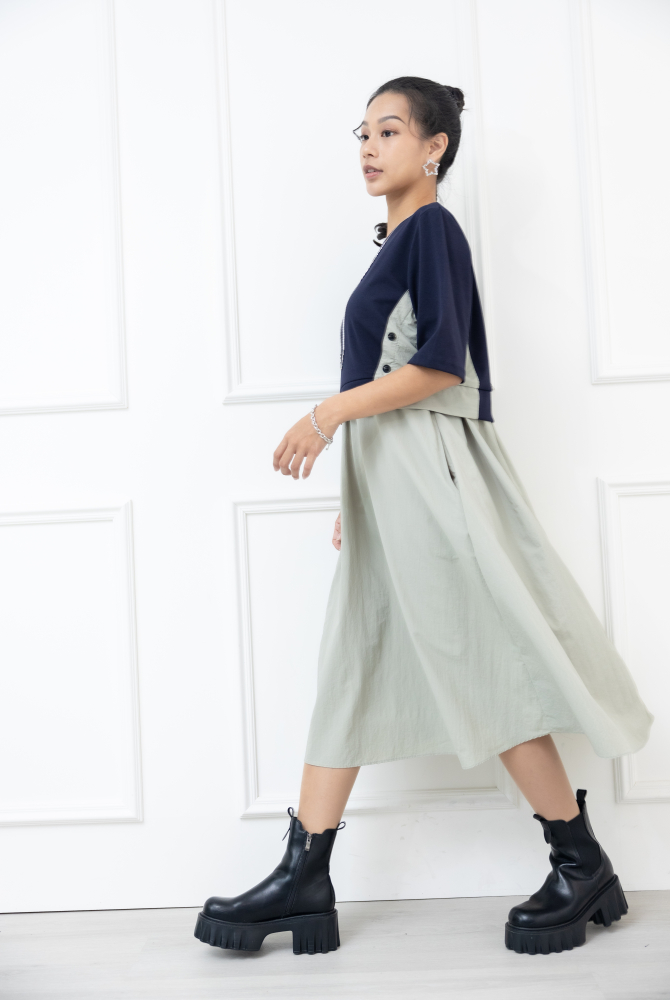 원피스 側腰鈕扣假兩件短袖洋裝 / 淺綠色拼深藍色