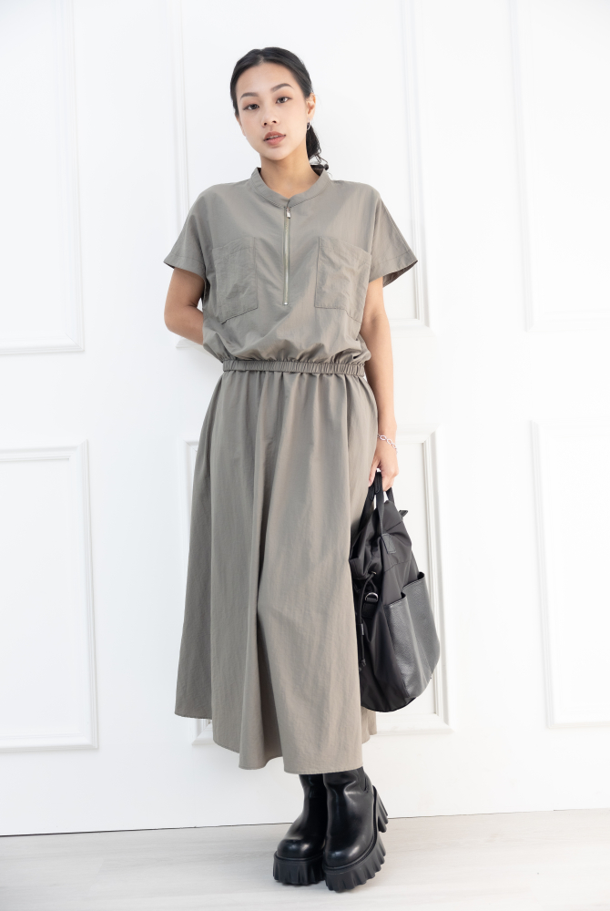 원피스 縮腰無肩線洋裝 / 軍綠色