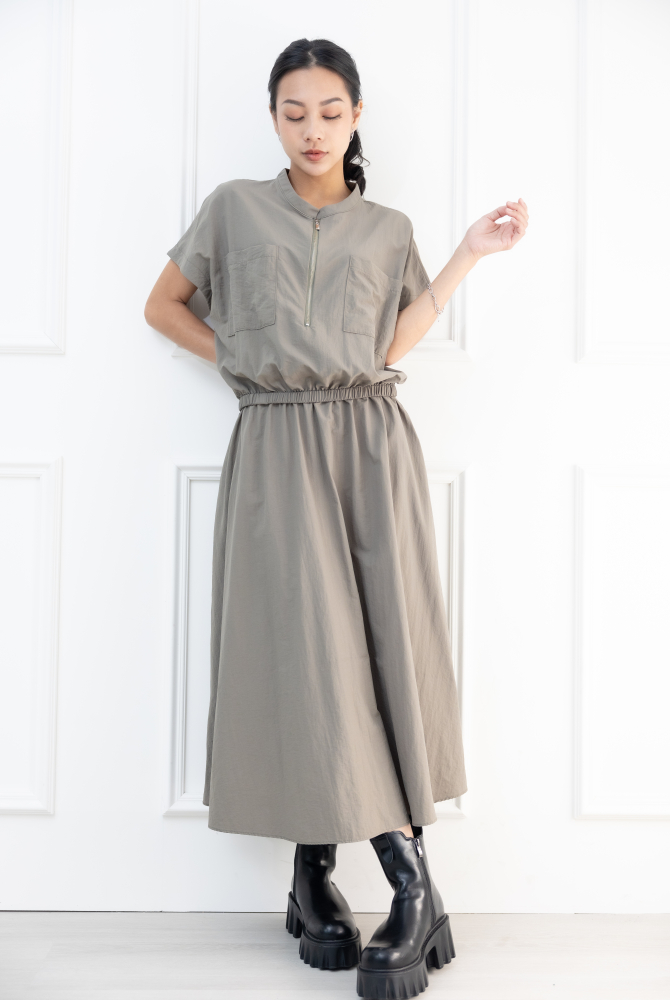원피스 縮腰無肩線洋裝 / 軍綠色