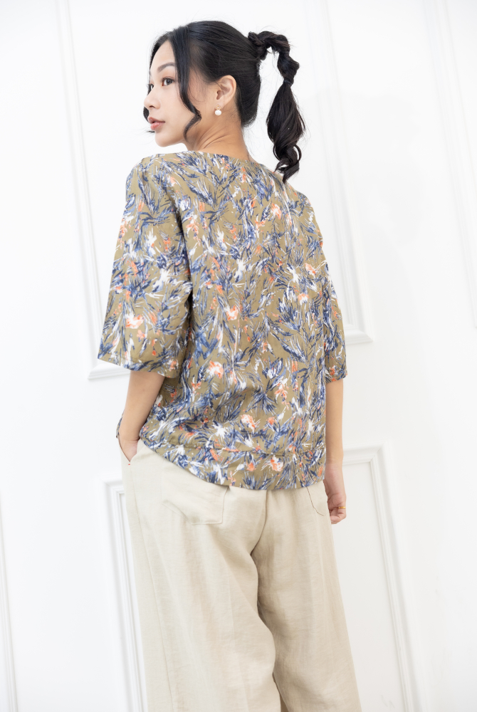 긴팔 滿版植物七分袖上衣 / 綠色