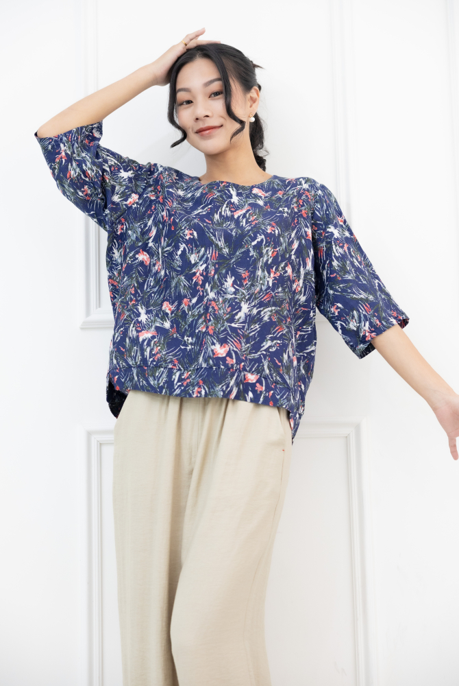 긴팔 滿版植物七分袖上衣 / 深藍色
