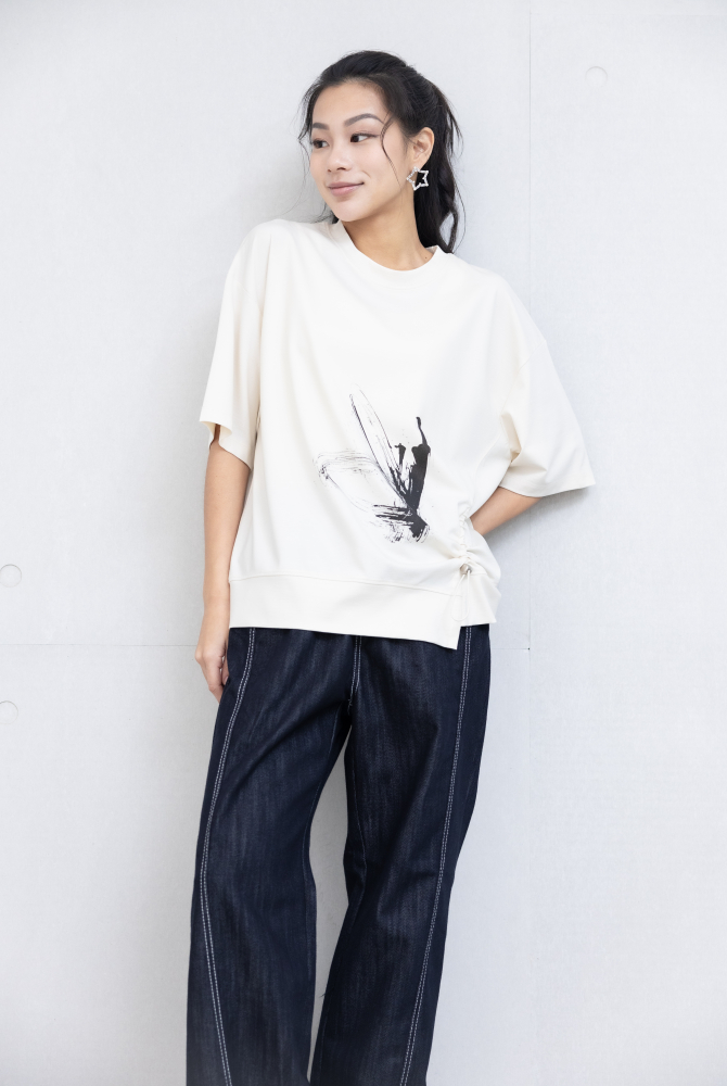 반팔 黑色潑畫五分上衣 / 白色