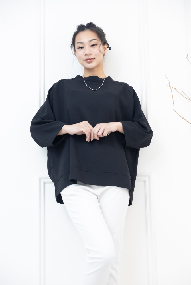 반팔 白色潑畫五分上衣 / 黑色