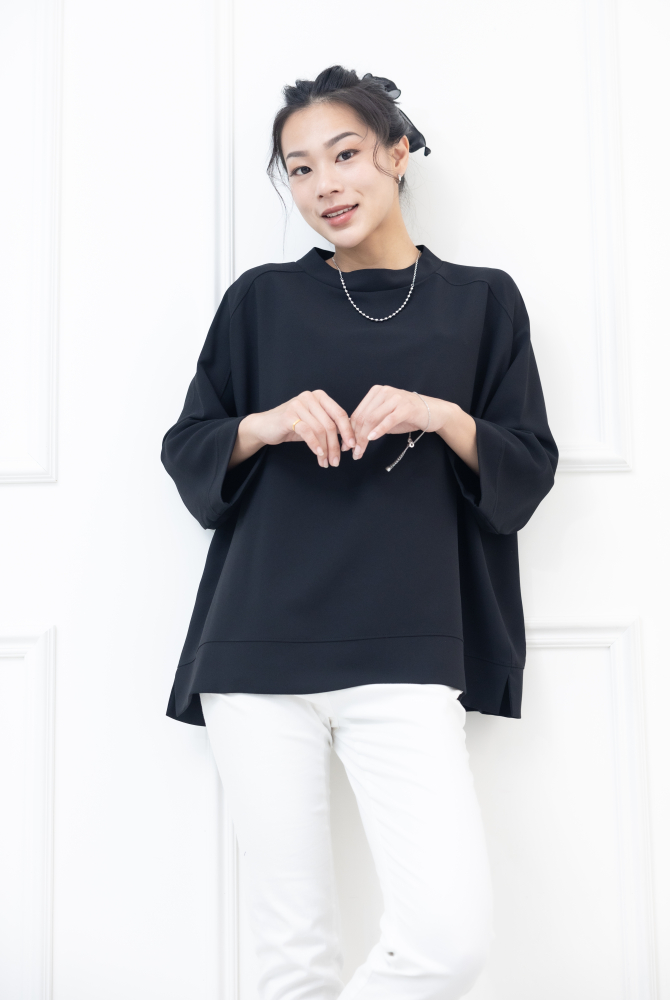 반팔 白色潑畫五分上衣 / 黑色