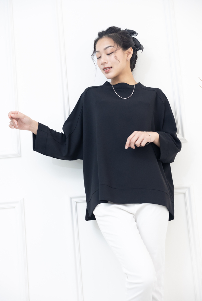 반팔 白色潑畫五分上衣 / 黑色