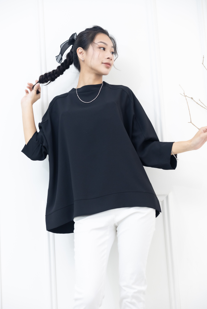 반팔 白色潑畫五分上衣 / 黑色