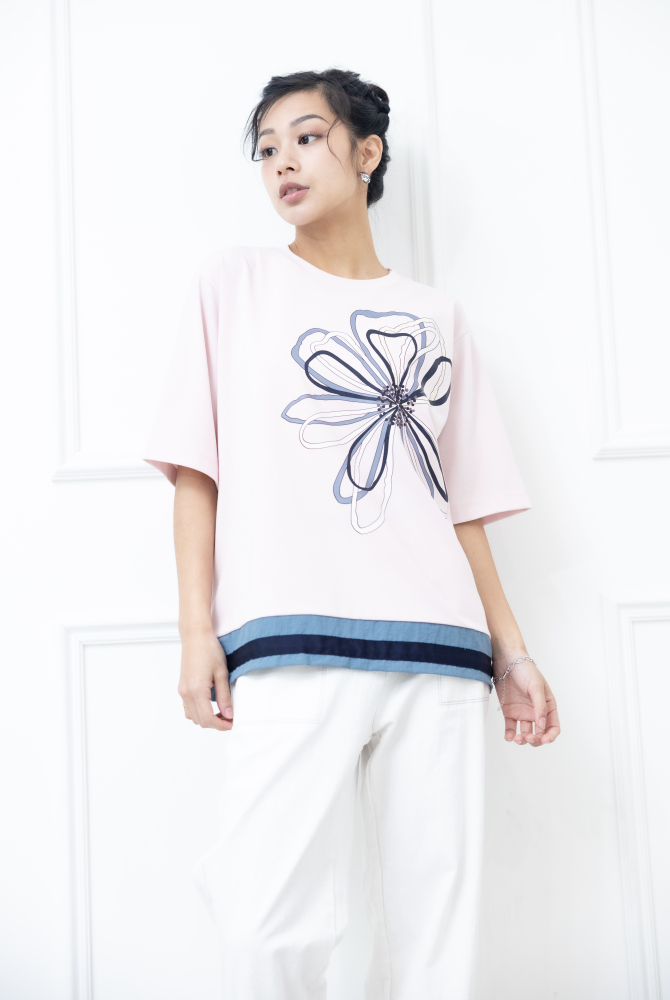 반팔 花朵裸空畫下擺抽繩六分袖上衣 / 粉色