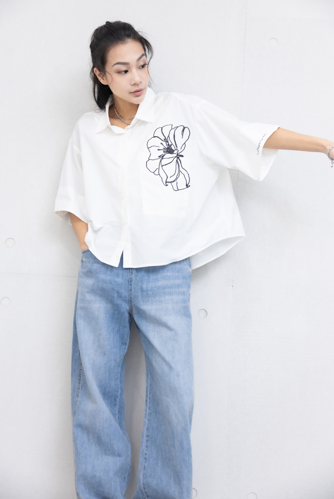 반팔 黑扶桑花六分袖襯衫 / 白色