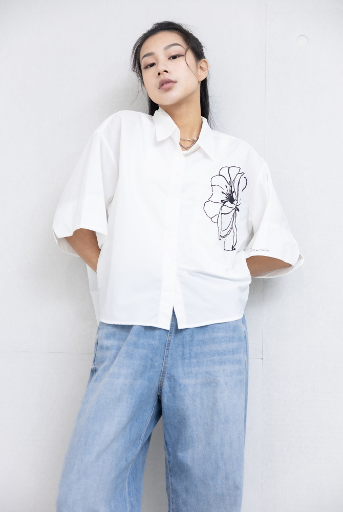 반팔 黑扶桑花六分袖襯衫 / 白色