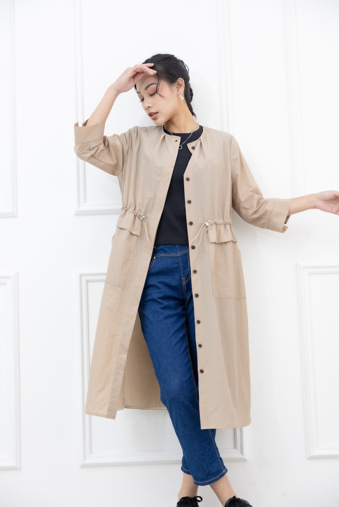 원피스 素面腰部抽繩七分袖洋裝 / 奶茶色