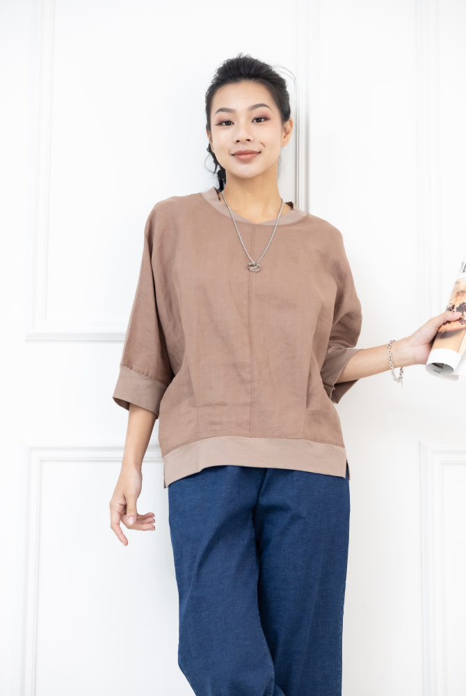 반팔 V領異材質拼接短袖上衣 / 咖啡色