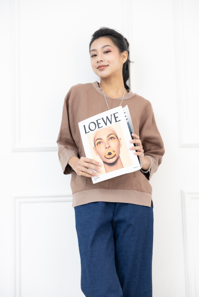 반팔 V領異材質拼接短袖上衣 / 咖啡色