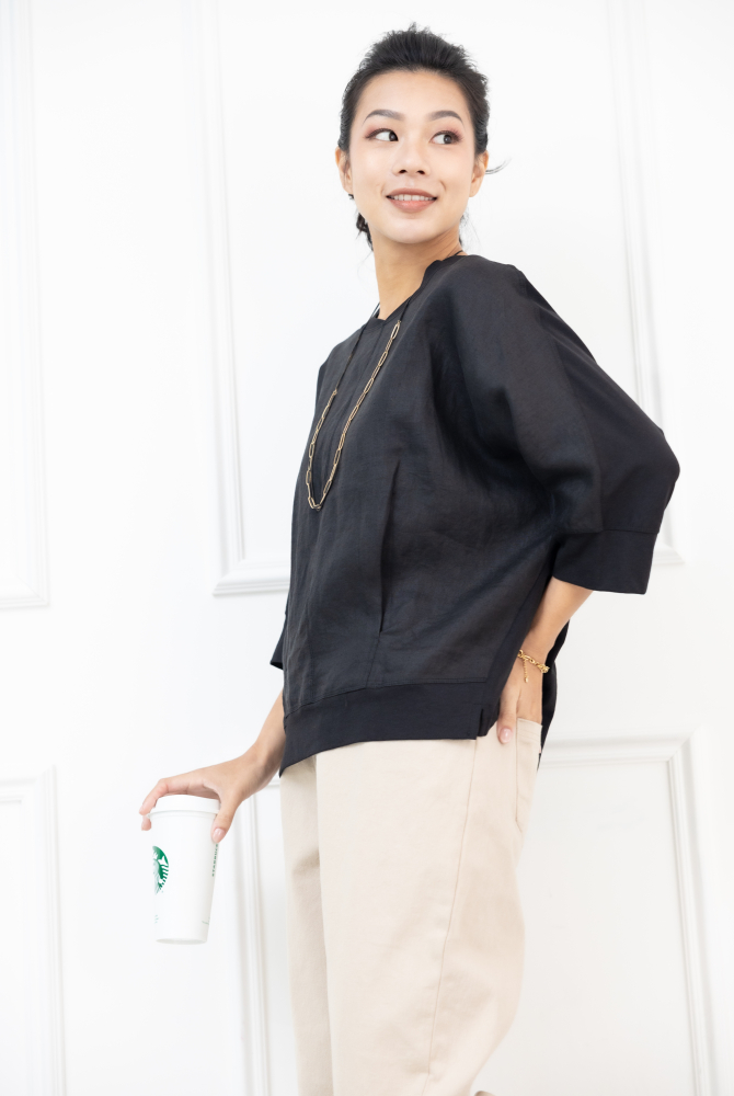 반팔 V領異材質拼接短袖上衣 / 黑色