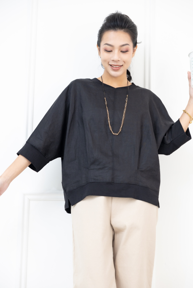 반팔 V領異材質拼接短袖上衣 / 黑色