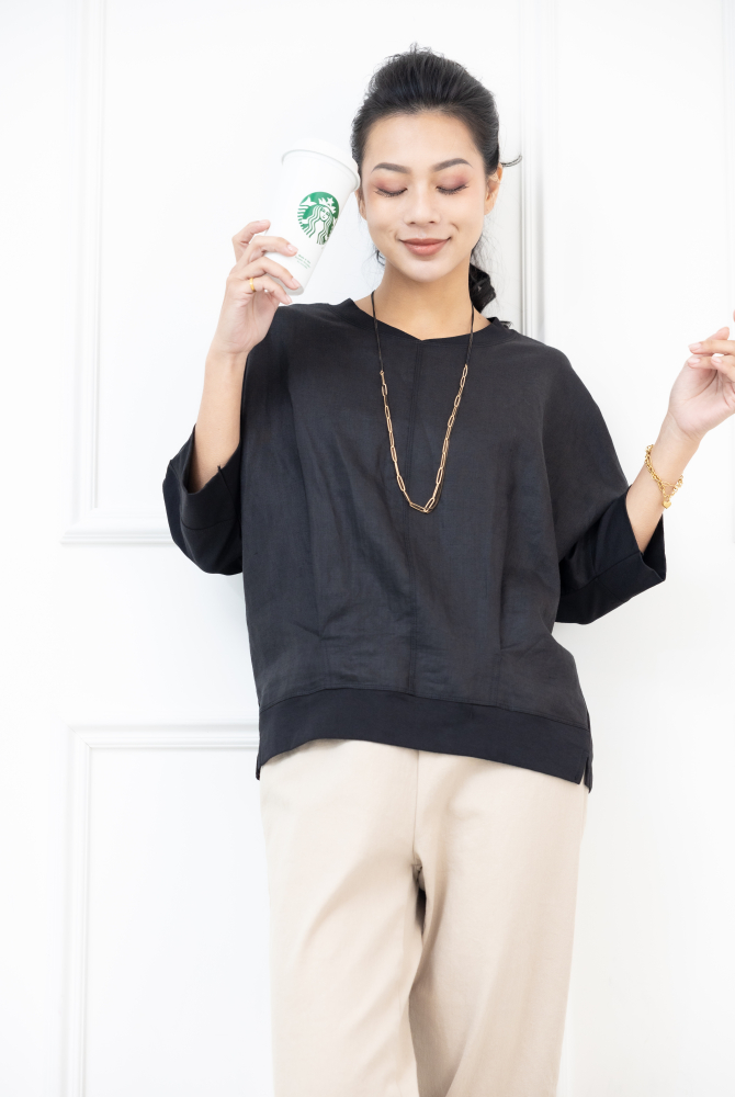 반팔 V領異材質拼接短袖上衣 / 黑色