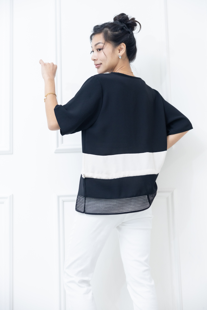 반팔 下擺裸空五分袖上衣 / 黑色絣米色
