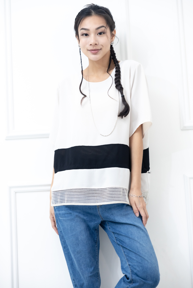 반팔 下擺裸空五分袖上衣 / 米色絣黑色
