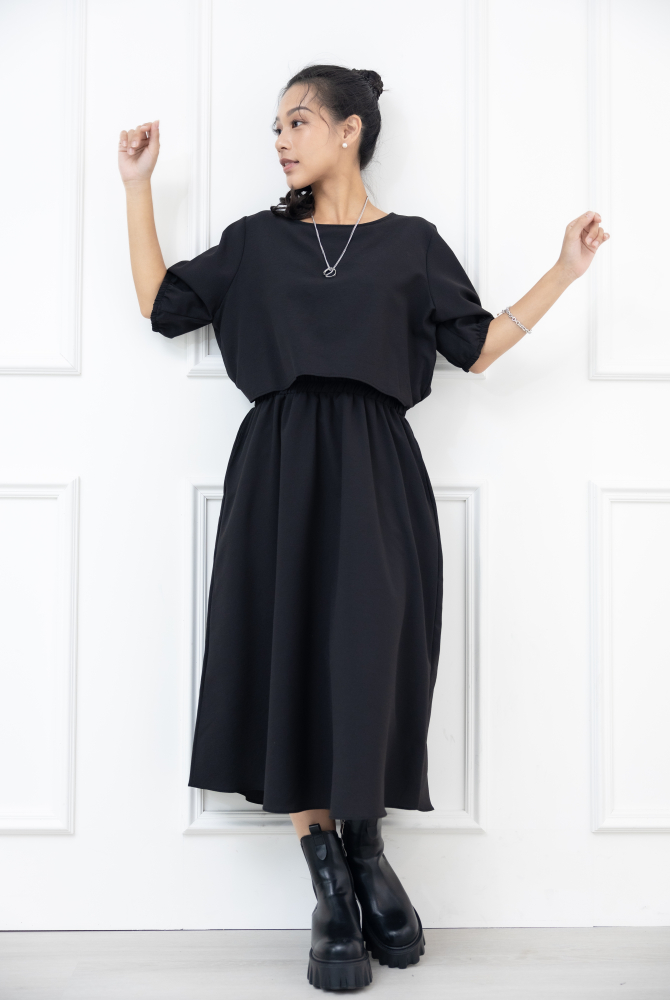 원피스 泡泡袖素面假二件洋裝 / 黑色