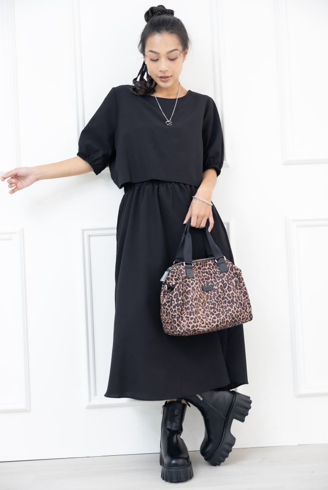 원피스 泡泡袖素面假二件洋裝 / 黑色