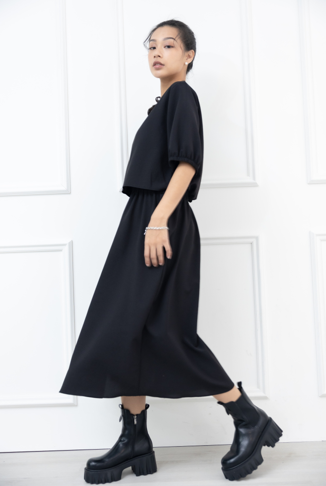 원피스 泡泡袖素面假二件洋裝 / 黑色