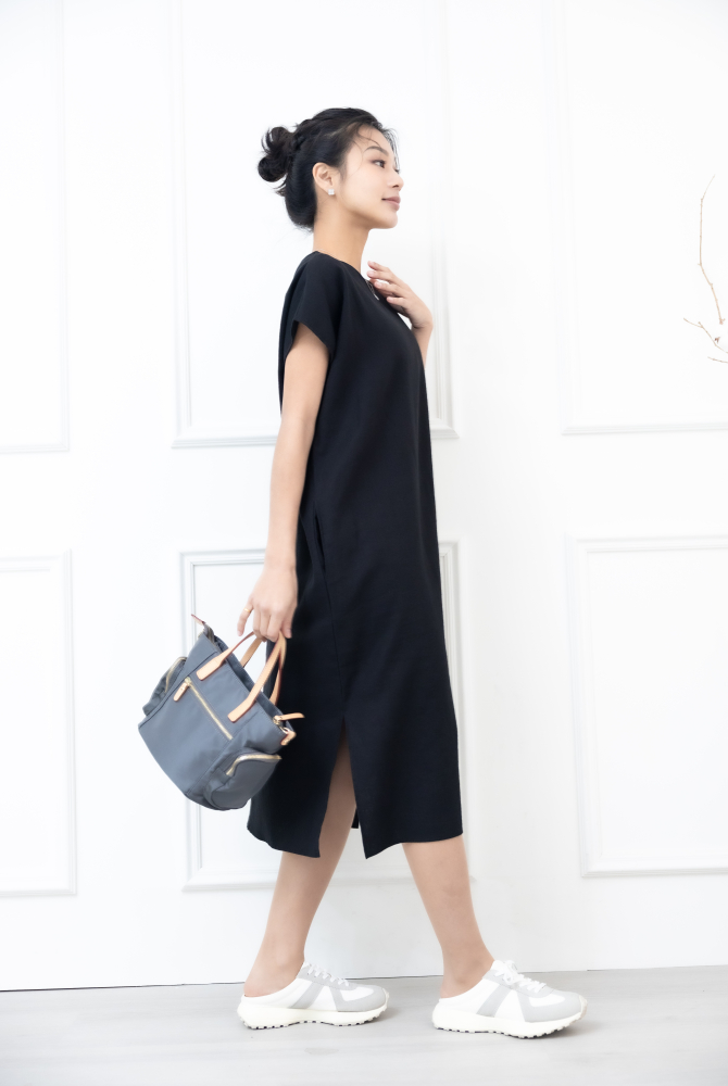 원피스 側下擺開衩洋裝 / 黑色拼灰色