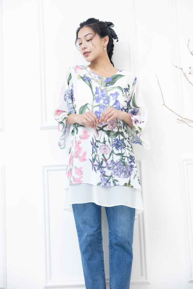 긴팔 粉.紫色花材.綠葉兩層七分袖上衣 / 白色