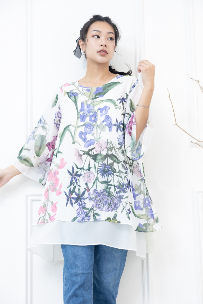 긴팔 粉.紫色花材.綠葉兩層七分袖上衣 / 白色